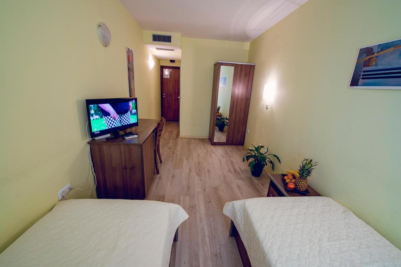 Family Hotel Gran Ivan Varna Extérieur photo
