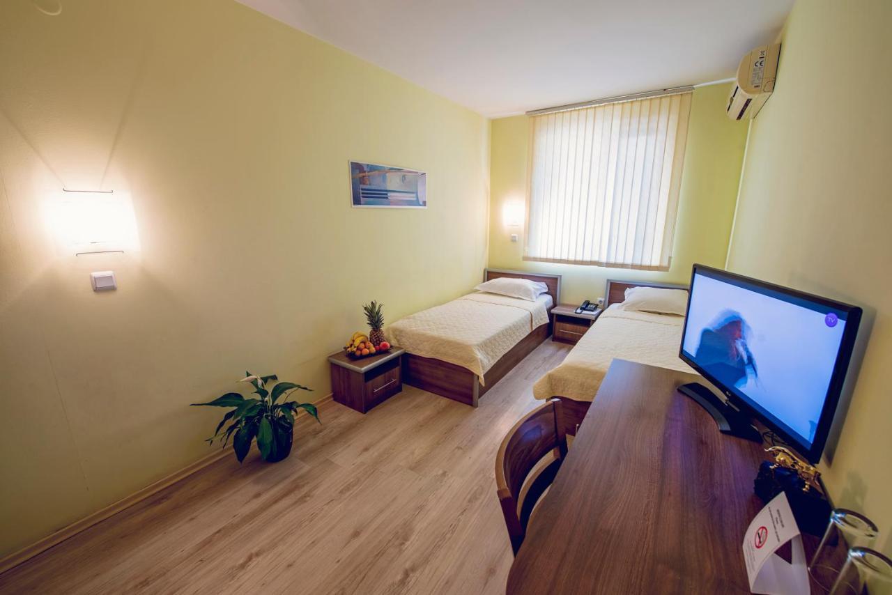 Family Hotel Gran Ivan Varna Extérieur photo