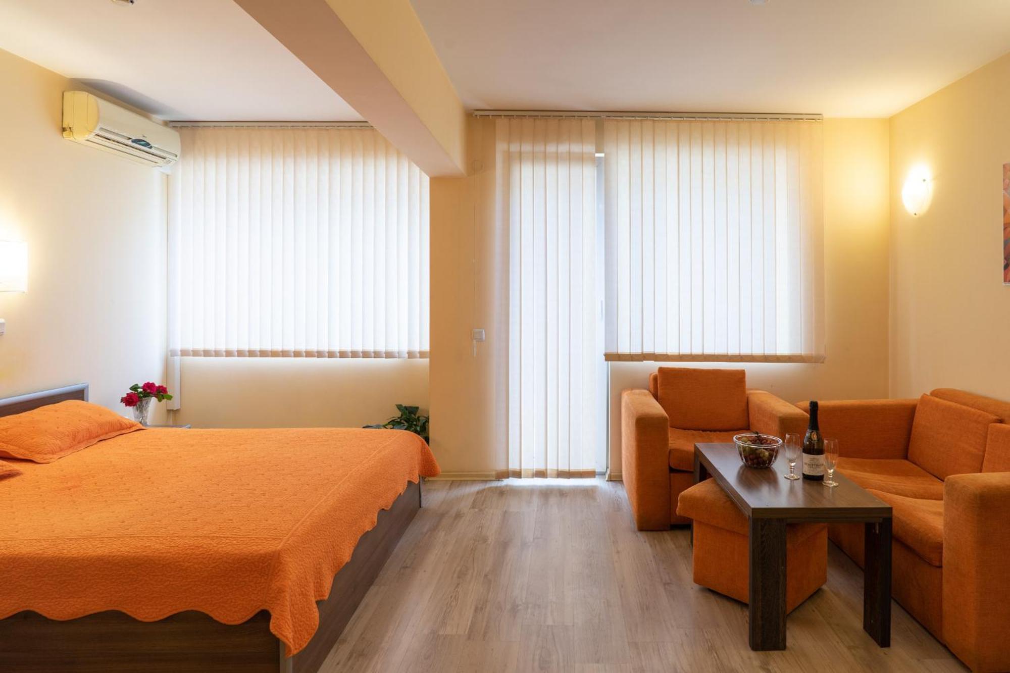 Family Hotel Gran Ivan Varna Extérieur photo